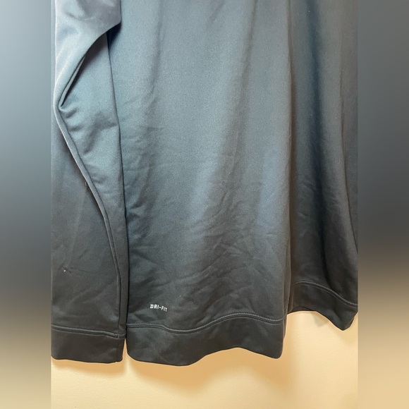 ✨ Nike DriFit Gray Pullover Size M #B1 - Picture 4 of 5